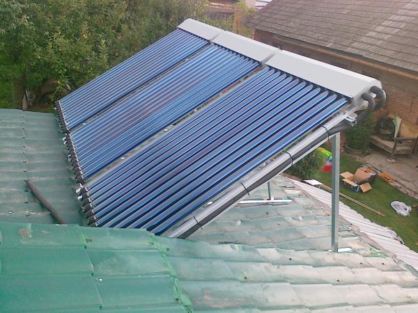 Kolektory słoneczne(Sandomierz systemy solarne)